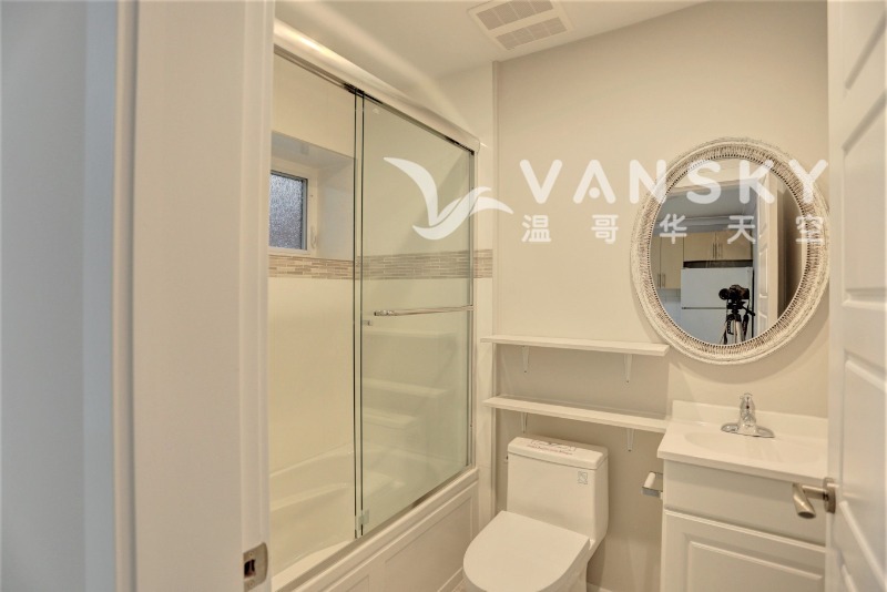 260331114733_4 lower 2 bd washroom.jpeg